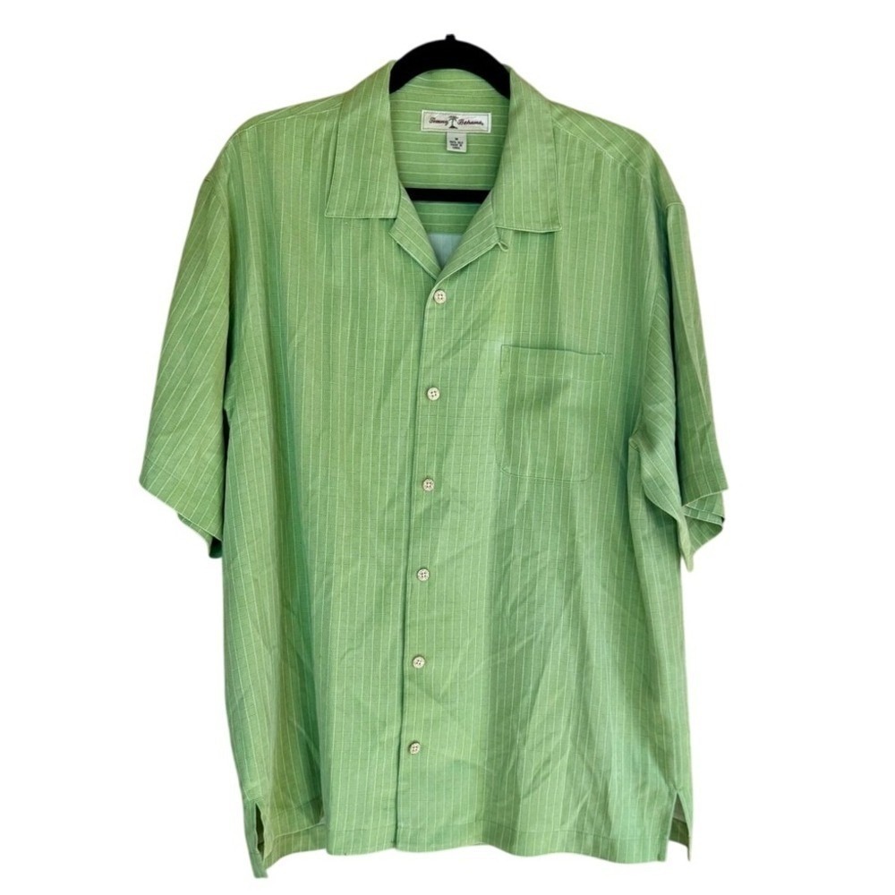 Tommy Bahama Shirt Button Down Light Green 100% Silk Medium BBQ Florida Summer